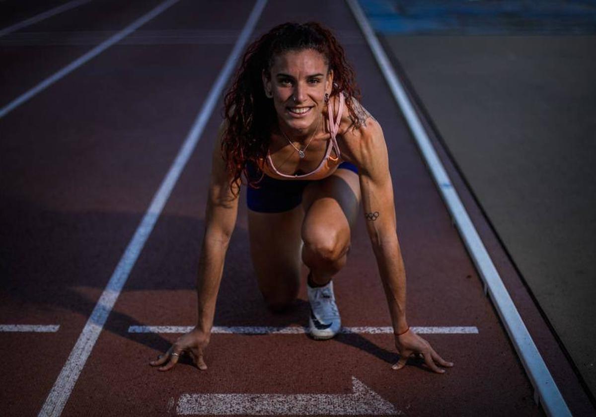 Laura Pérez, preparada para la salida.