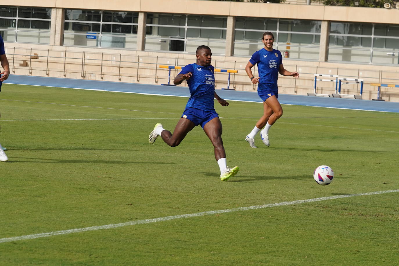 El Almería &#039;afila las garras&#039; para su primer partido de Liga