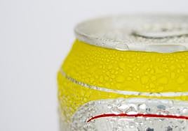 Advertencia de la OCU sobre las cervezas con limón: «No son lo que parecen».