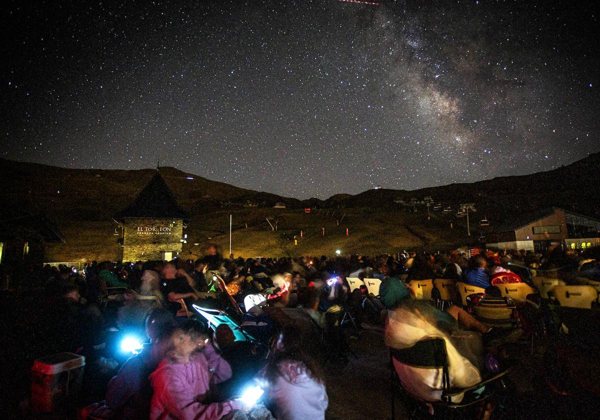 Espectaculares imágenes de las Perseidas desde Sierra Nevada