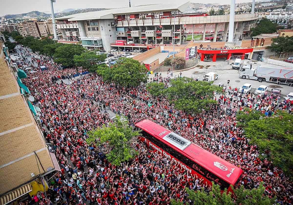 Recibimiento al Granada el día que consumó el ascenso.