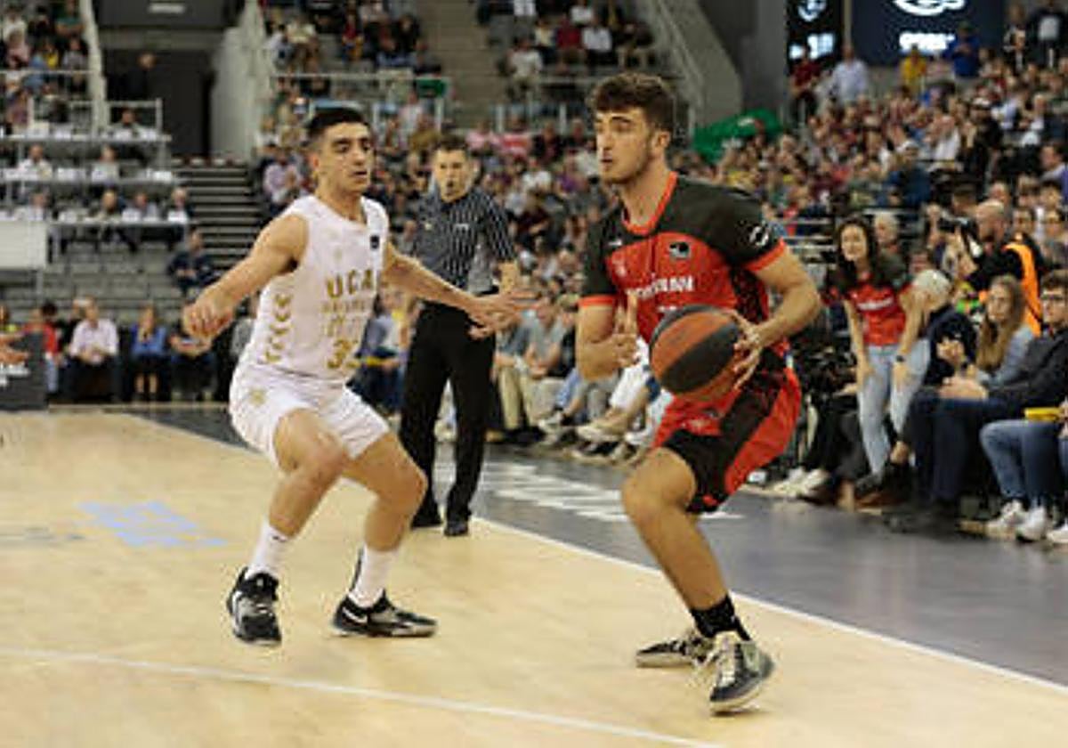 Ángel Corpas pasa del Fundación al CB Armilla.