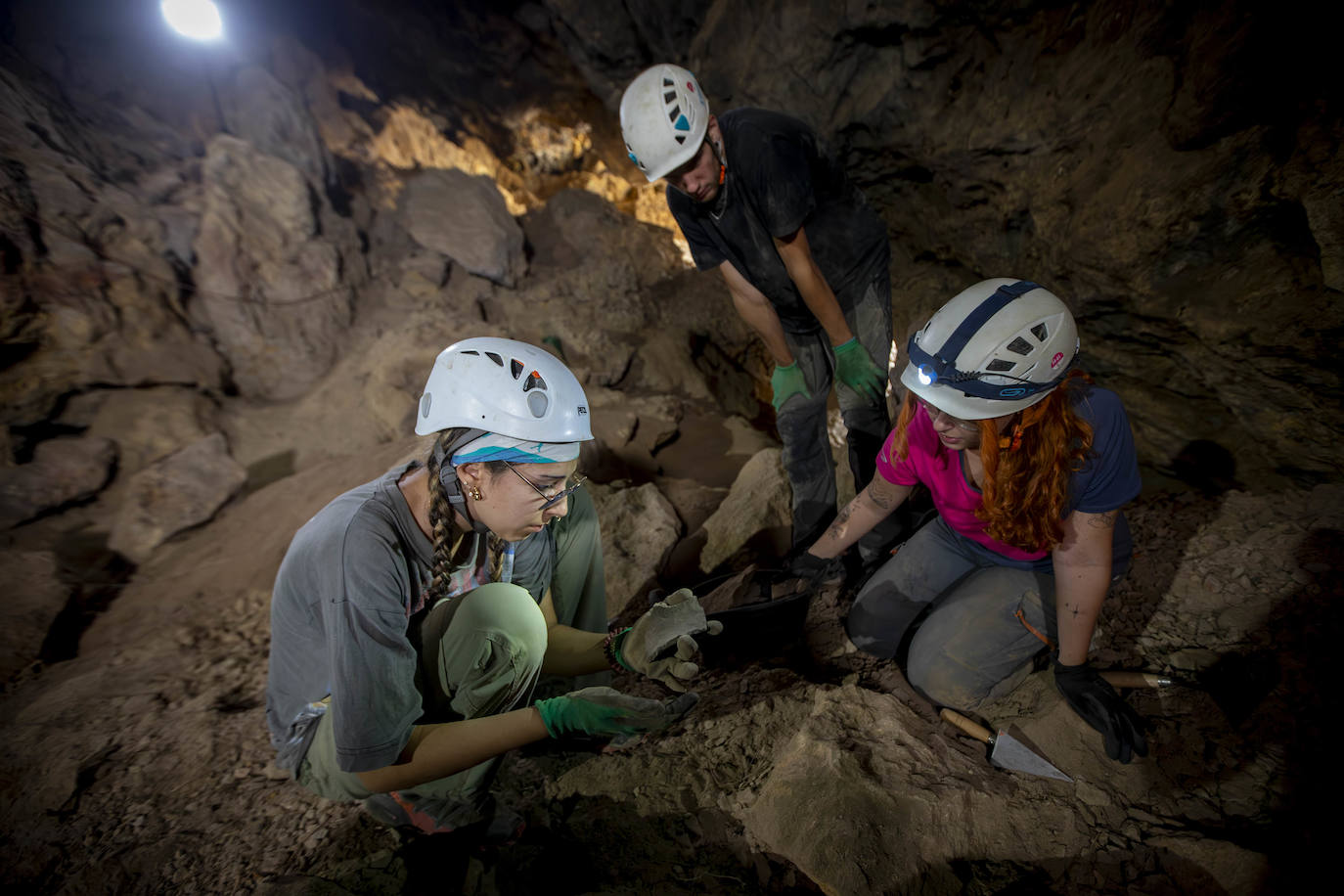 Las imágenes de la imponente Cueva de los Murciélagos de Granada