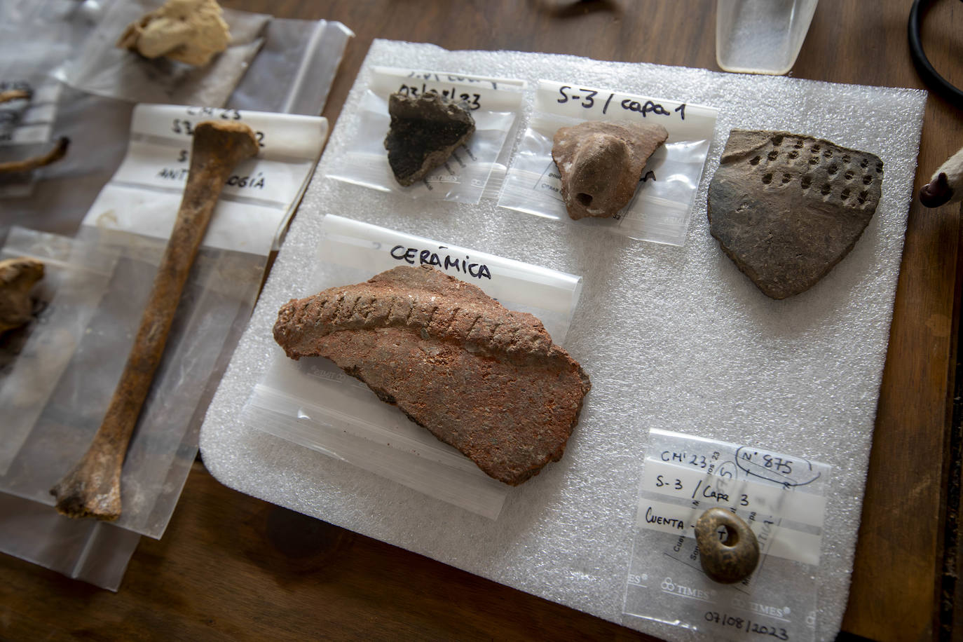 Las imágenes de la imponente Cueva de los Murciélagos de Granada