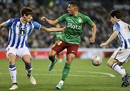 Uzuni, durante la última visita del Granada a la Real Sociedad.