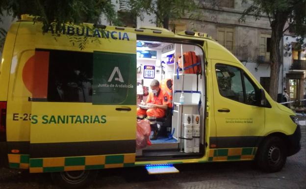 Una ambulancia de Emergencias.