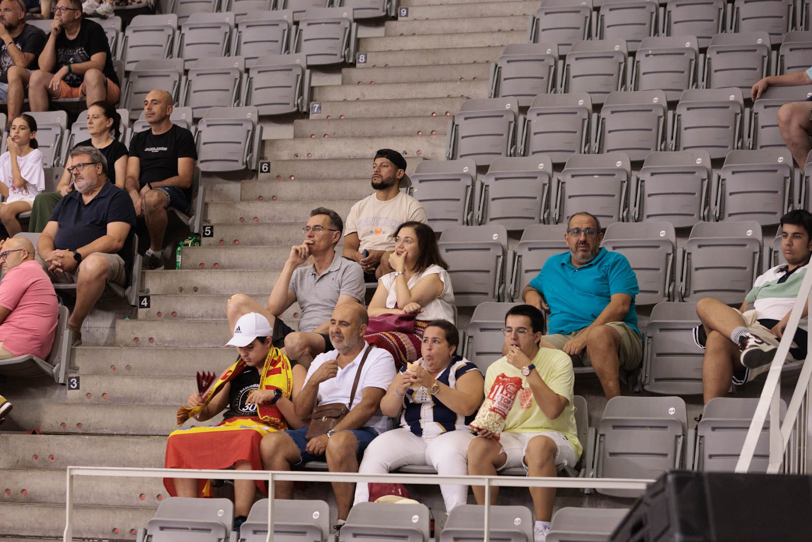 Encuéntrate en la grada del Palacio durante el España-República Dominicana