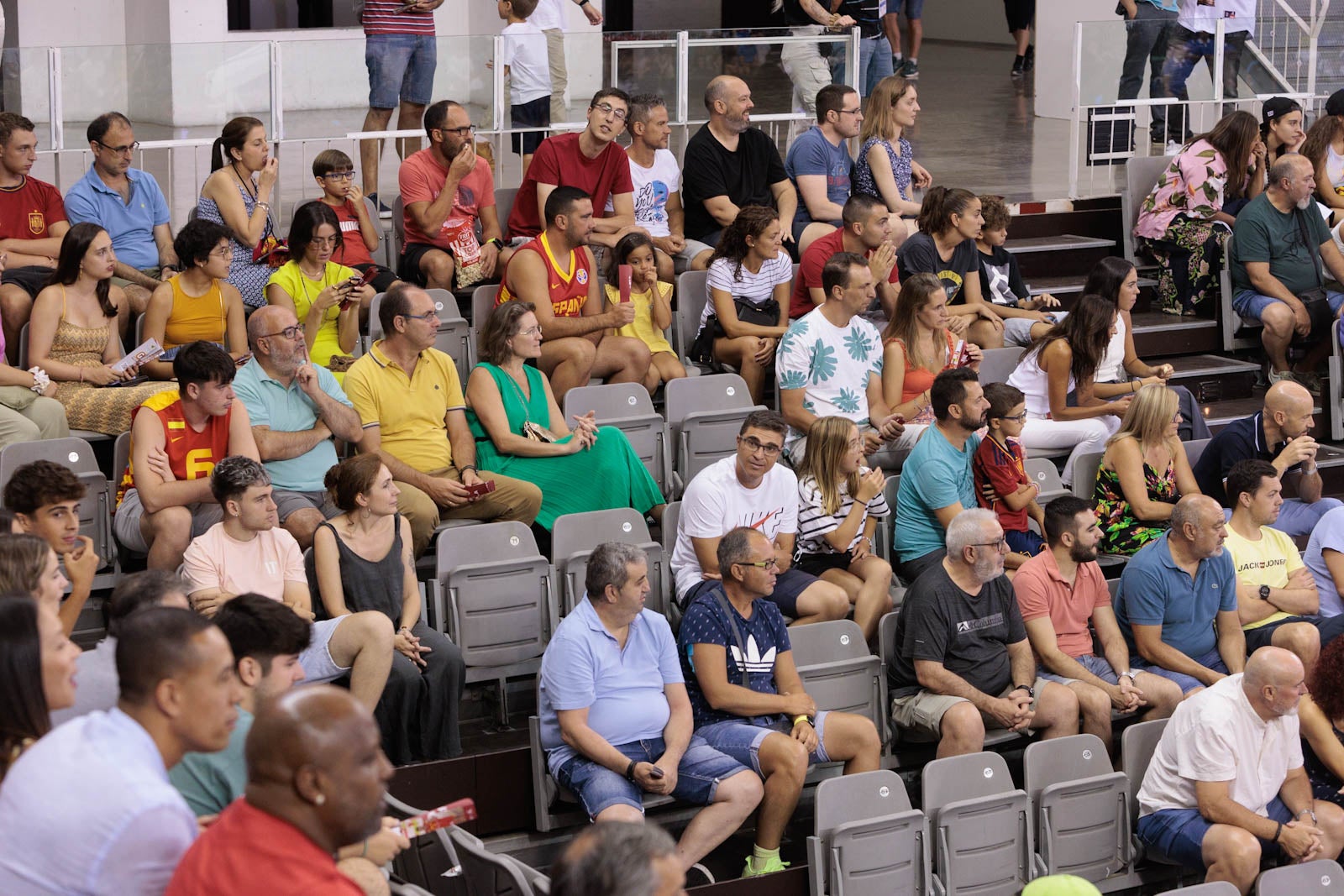 Encuéntrate en la grada del Palacio durante el España-República Dominicana
