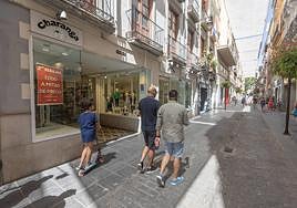 Tienda de Charanga de calle Mesones, objeto del conflicto