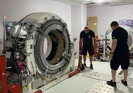 Así se instala el PET-TAC en el Hospital de Jaén