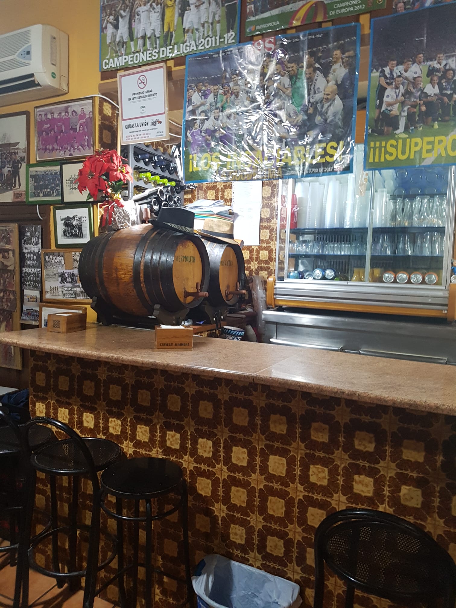 Las imágenes del bar más madridista de Granada