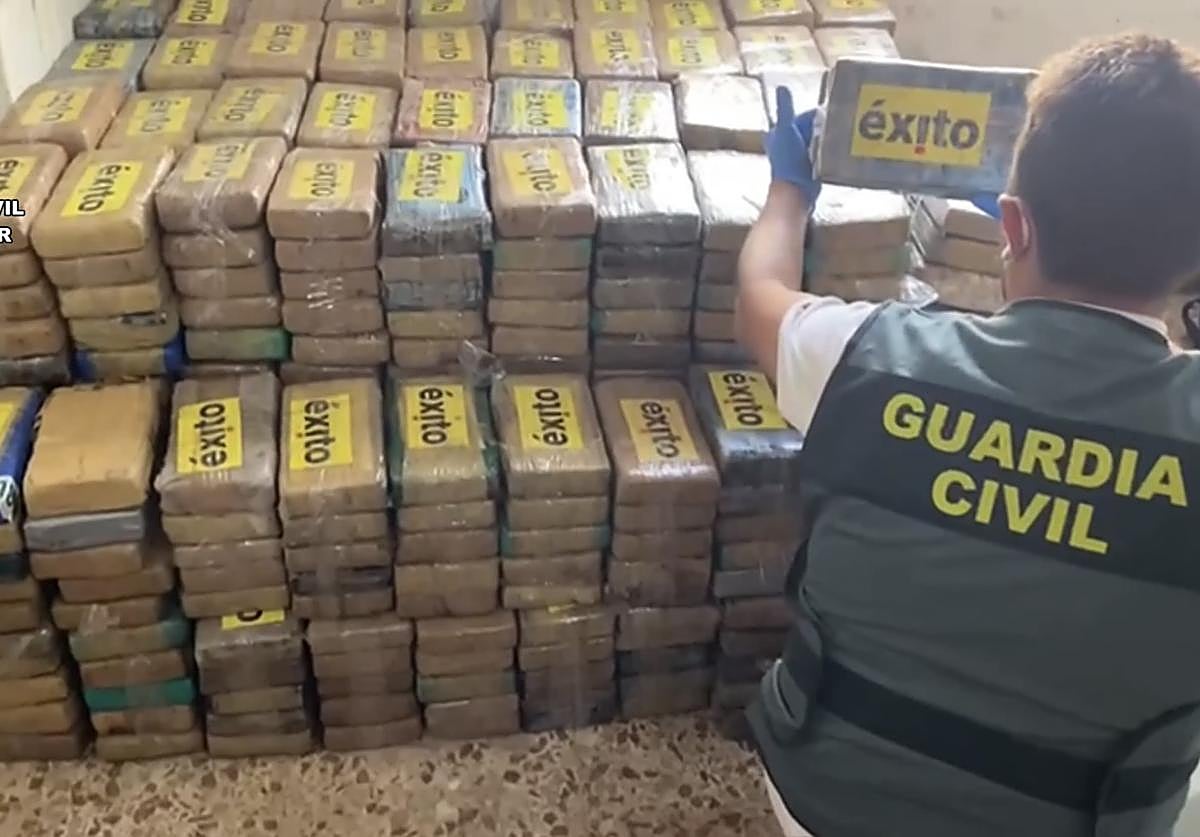 La cocaína hallada en el polígono de Santa Fe.