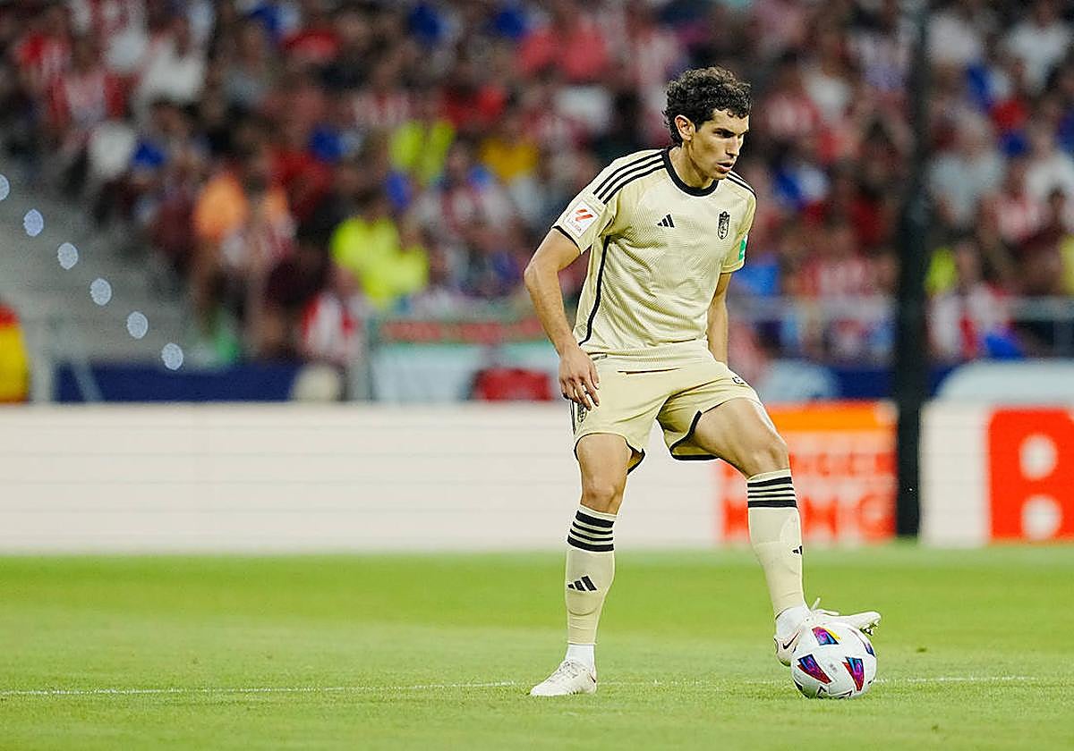 Vallejo, en el partido con el Atlético de Madrid.