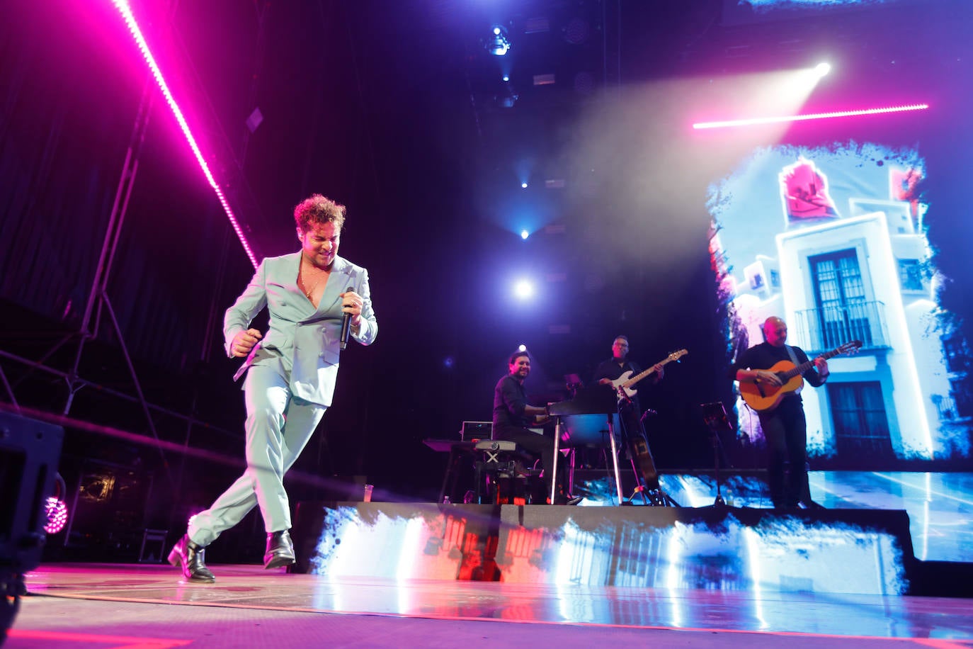 Las imágenes del concierto de Bisbal en Granada