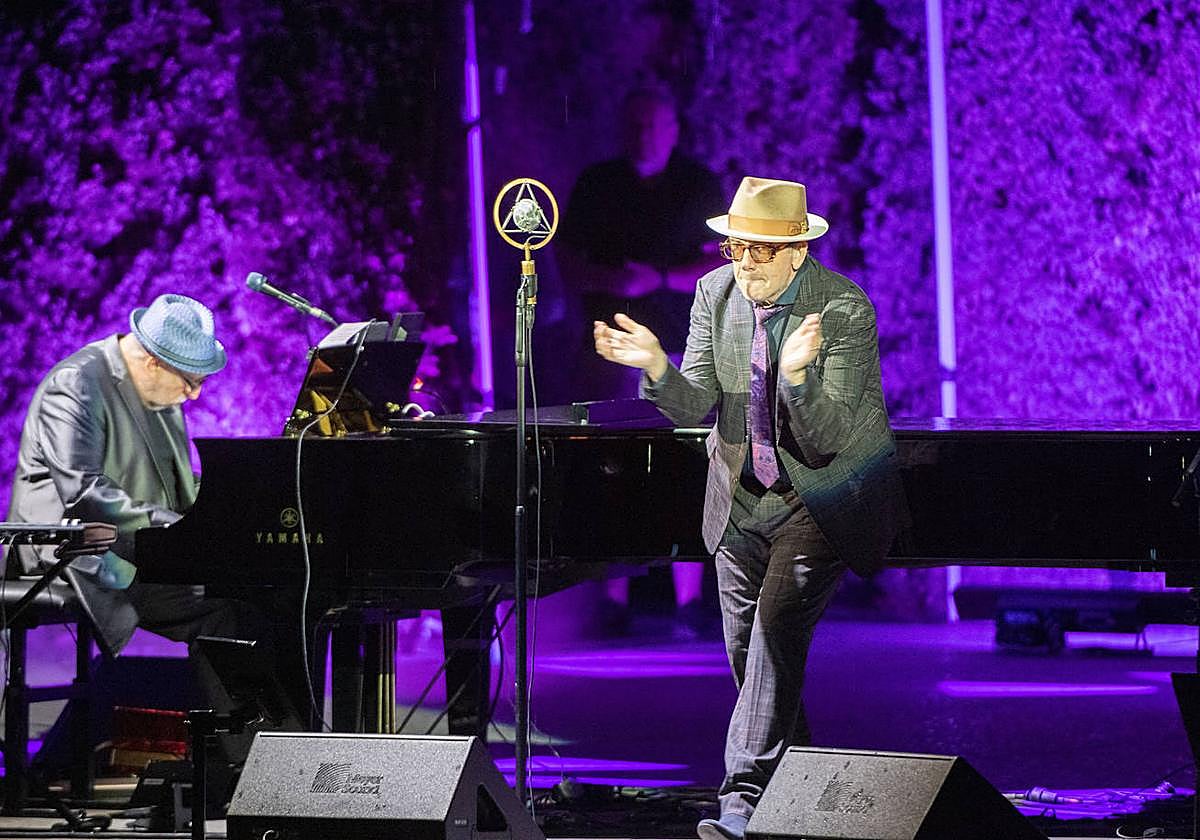 Elvis Costello en el primer concierto de 1001 Músicas.