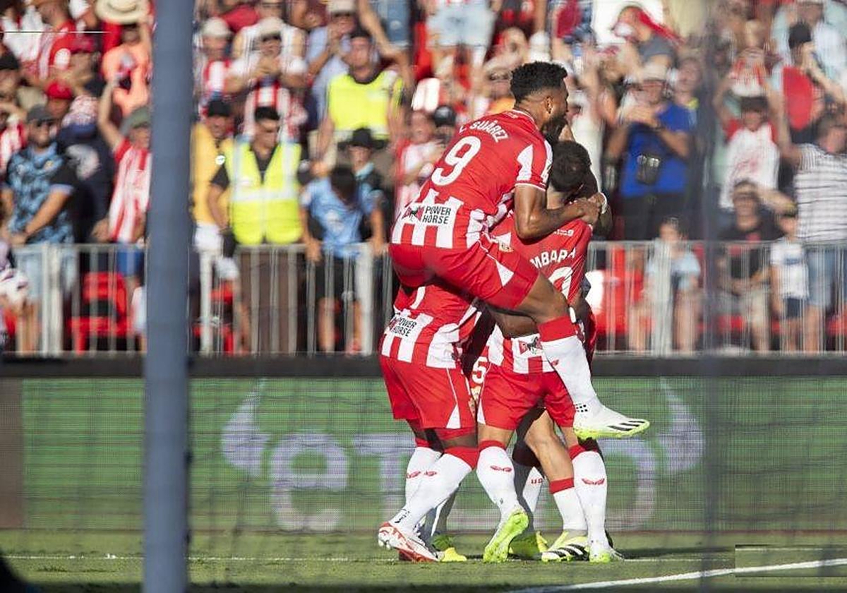 Cada punto logrado en septiembre merece ser celebrado por la entidad de los rivales.