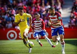 Puertas, en el partido de la temporada pasada con Las Palmas en Los Cármenes.