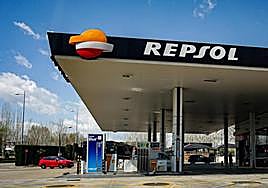 Repsol ofrece hasta 40 céntimos de descuento por litro de gasolina: así puedes conseguirlo.