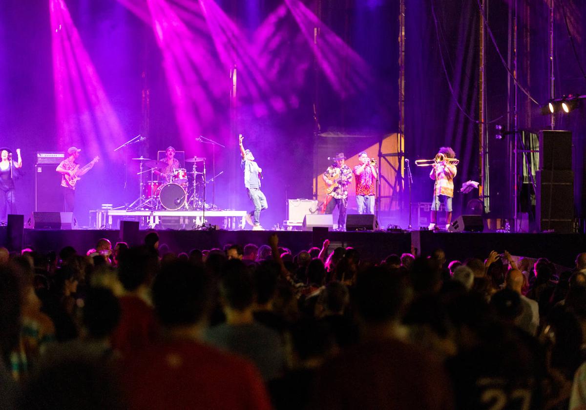 Ambiente en el Zaidín Rock.