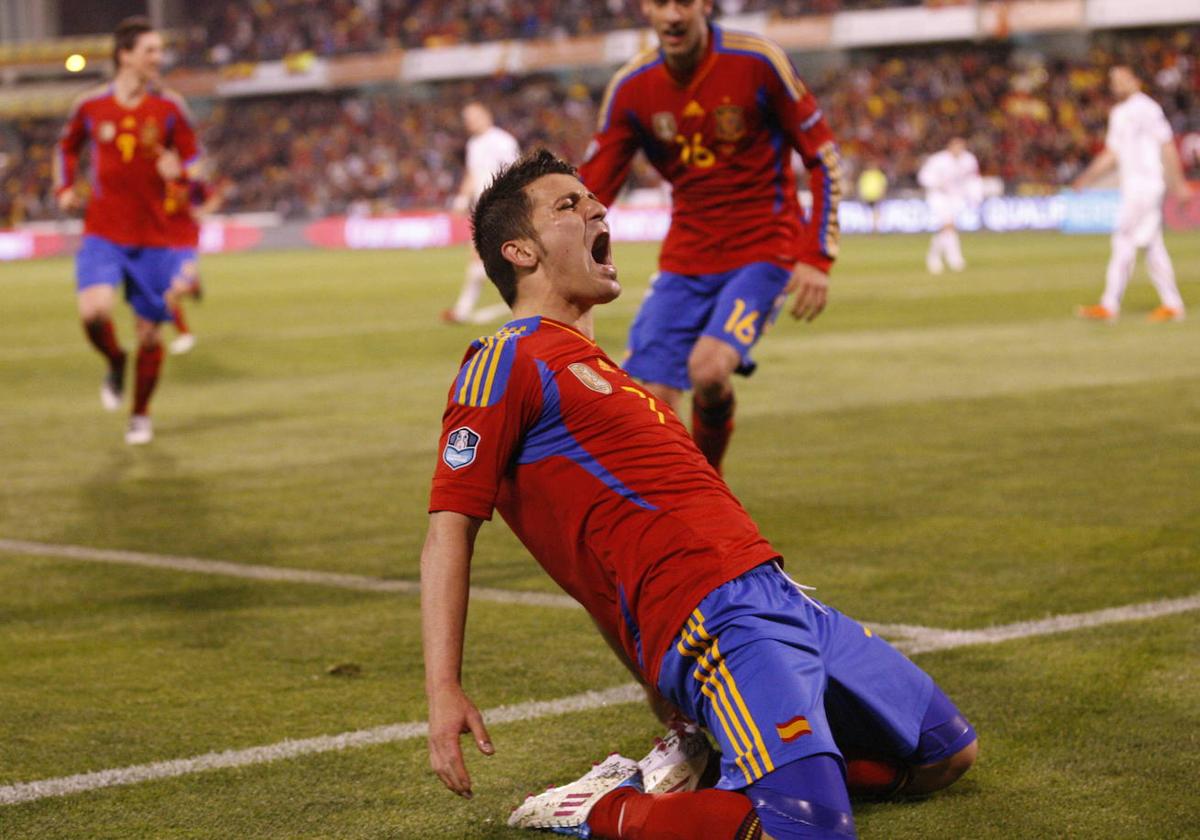 David Villa celebra su gol a República Checa en 2011.