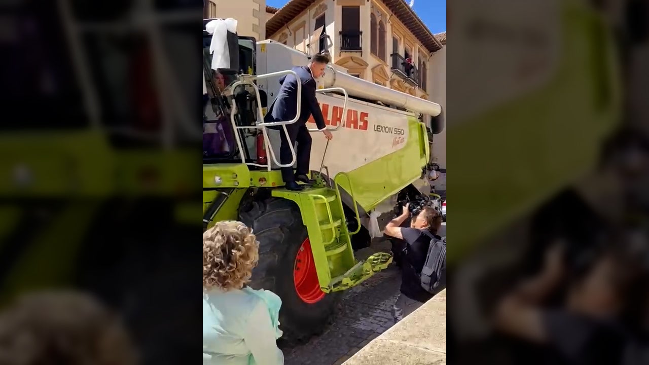 Momento de la llegada a la ceremonia.