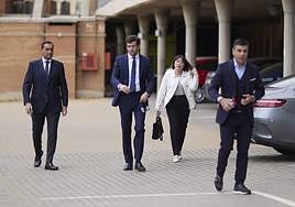 El director general del club, Alfredo García Amado; el letrado y asesor de la propiedad, Javier Aranguren; la presidenta, Sophia Yang; y el director deportivo, Nico Rodríguez.