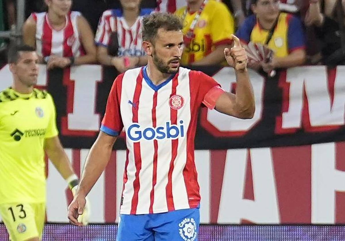 Christian Stuani celebra uno de sus goles al Getafe.