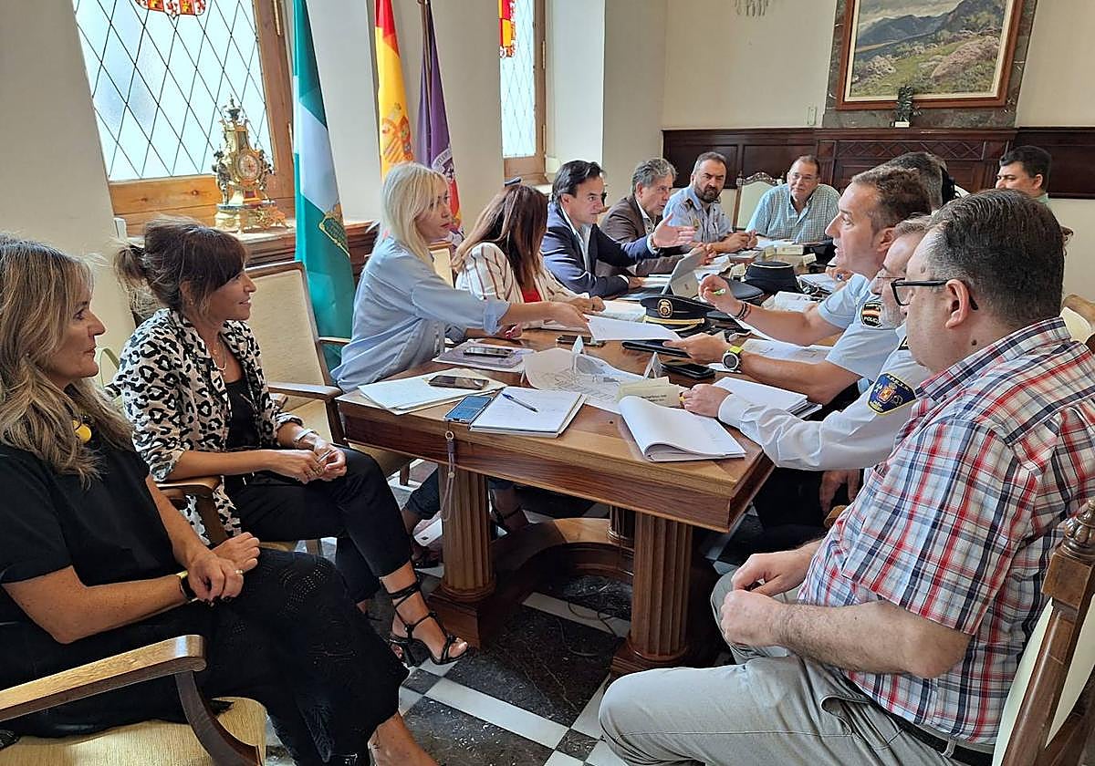 Reunión de la junta de seguridad en el Ayuntamiento de Jaén.