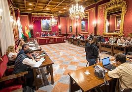 Comisión informativa del Ayuntamiento de Granada celebrada este lunes.