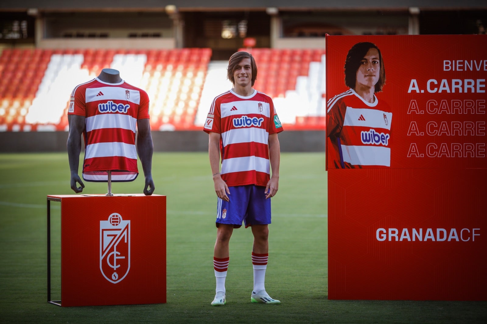 La presentación de Lucas Boyé y Álvaro Fernández, en imágenes