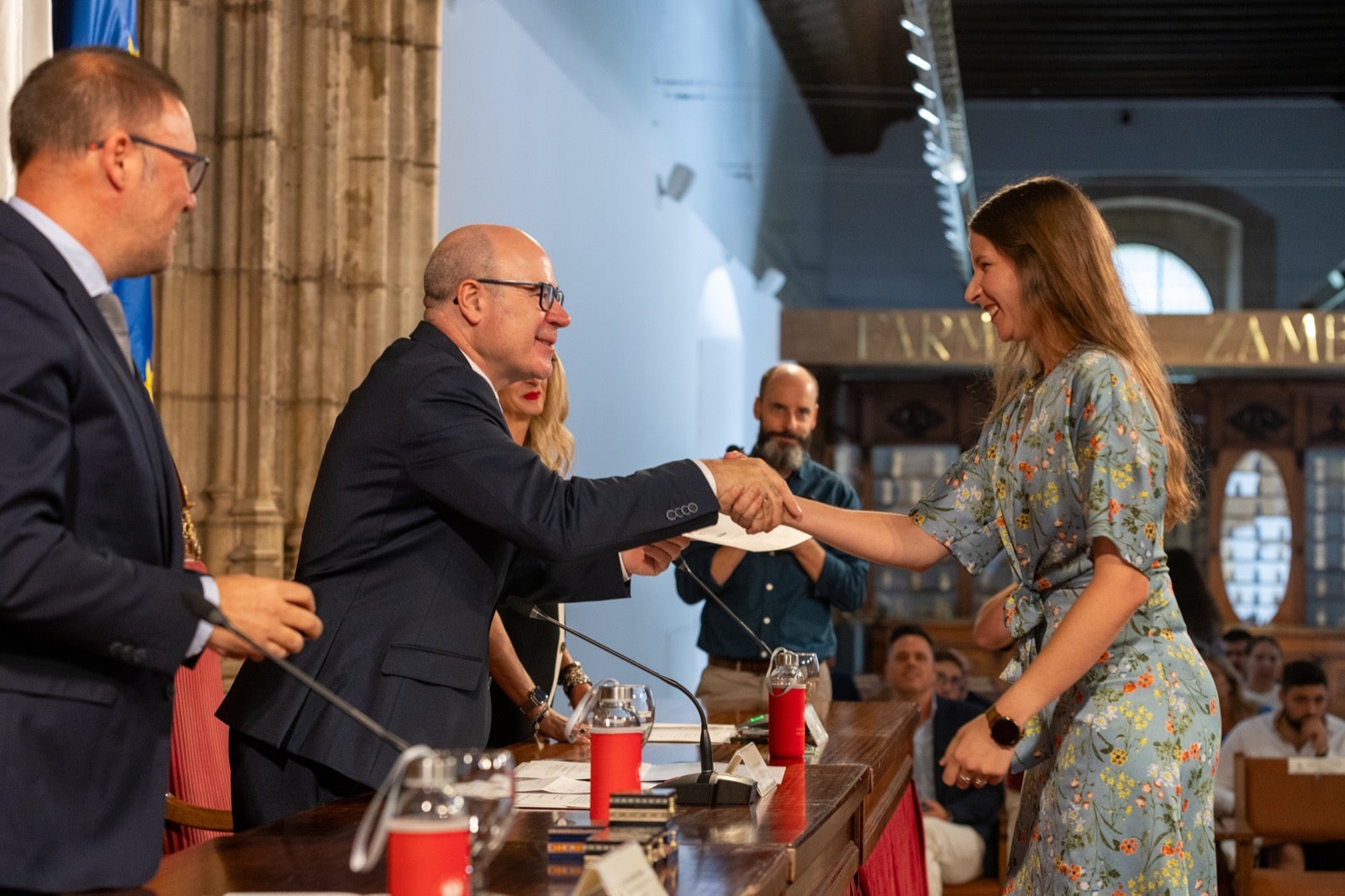 Las mejores imágenes del acto de la UGR con sus mejores estudiantes