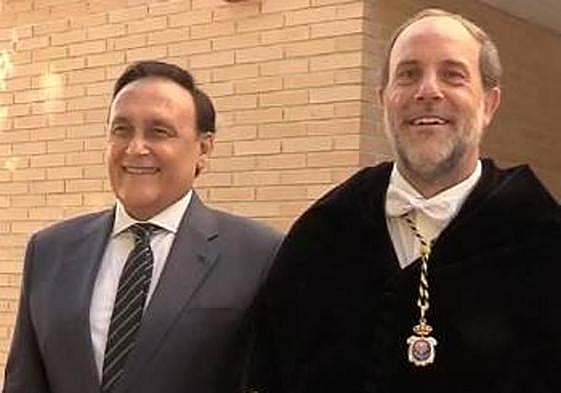 El consejero de Universidades y el rector de la UJA, en la inauguración del curso, el jueves.