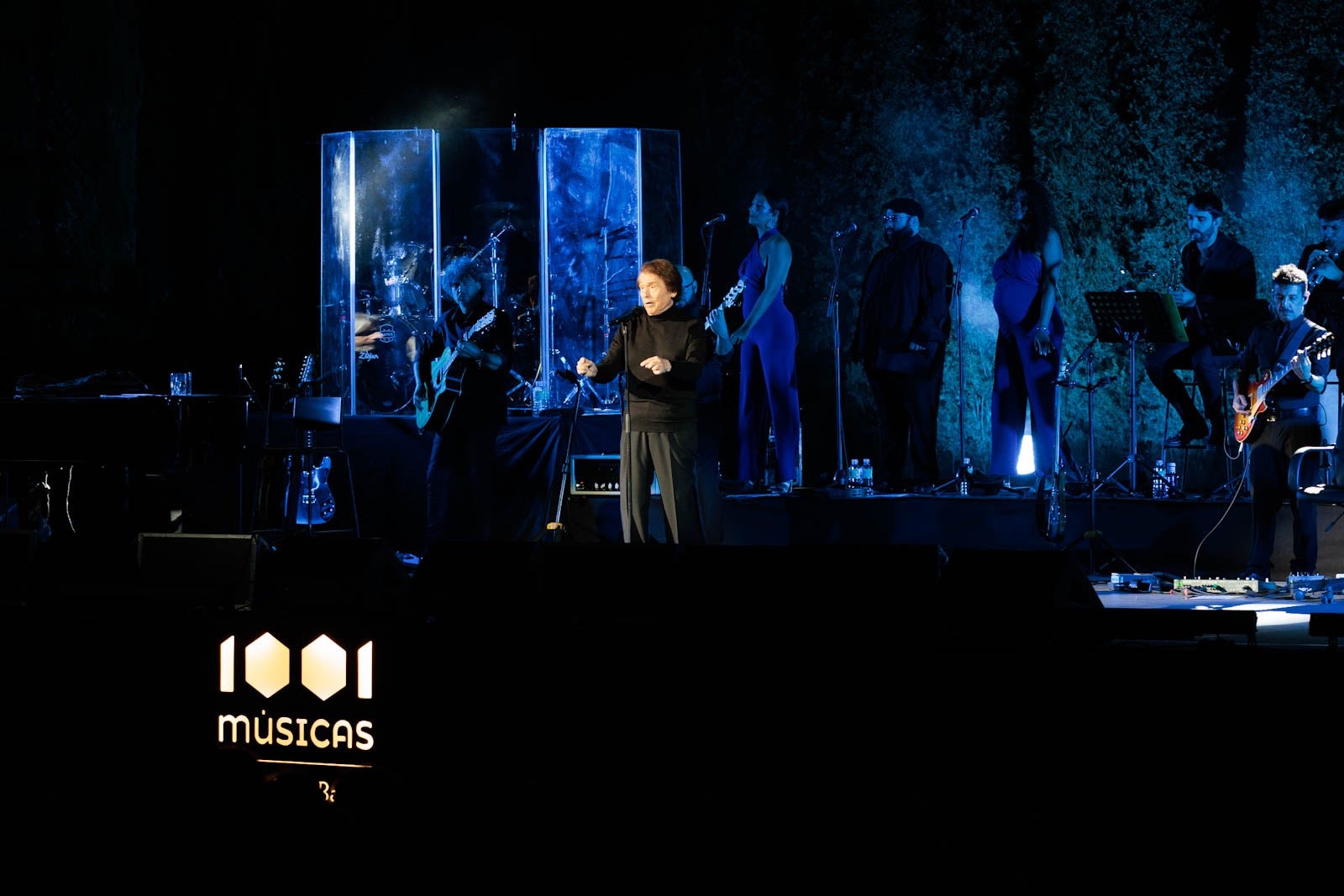 Las imágenes del concierto de Raphael en Granada