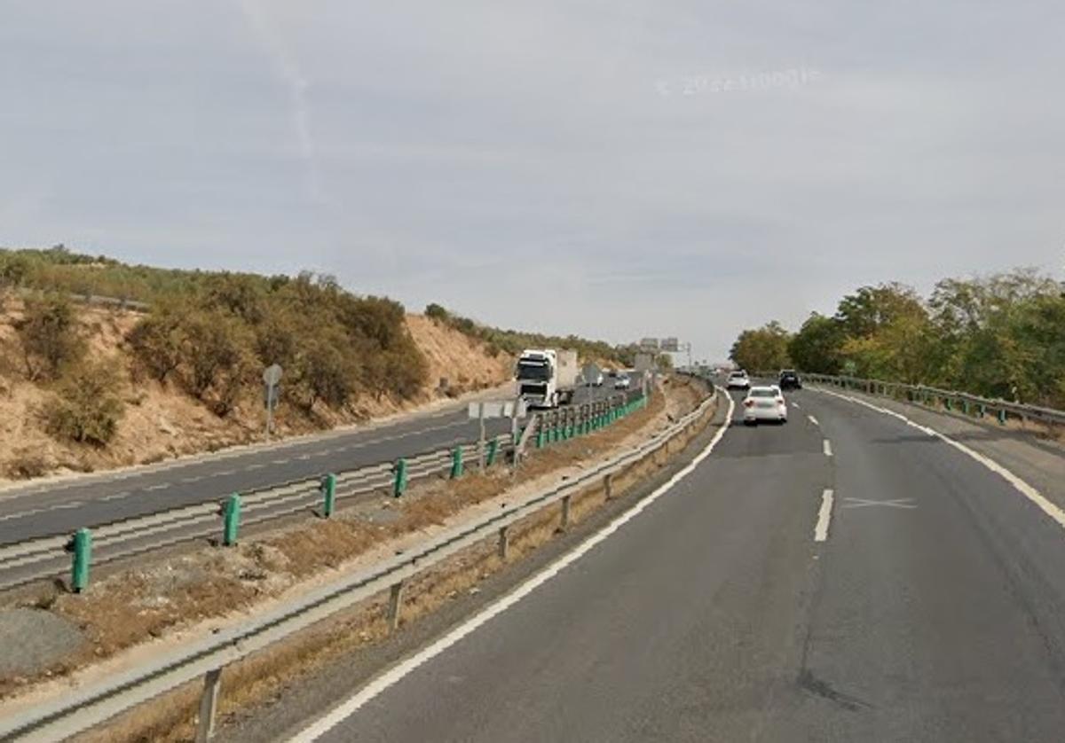 Kilómetro 185 de la A-92 en Riofrío, donde se ha producido el accidente