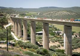 Obras de construcción del viaducto de Riofrío