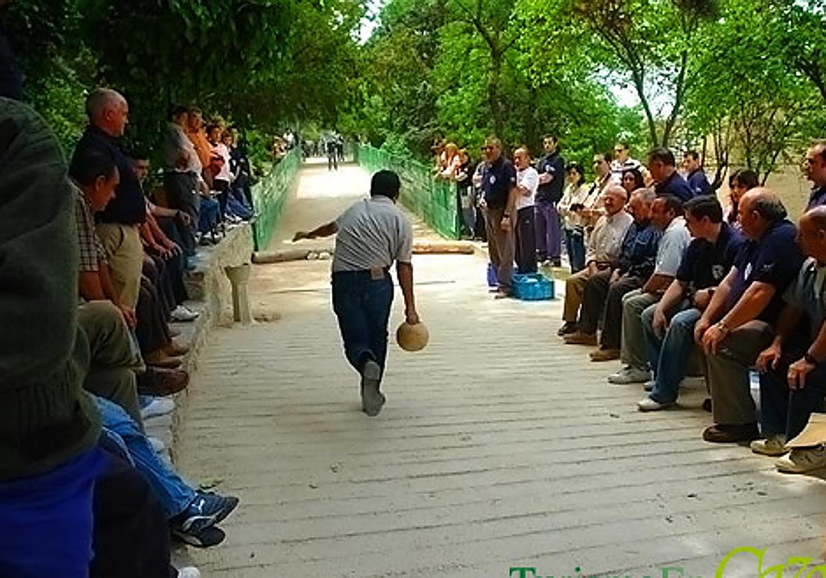 Bolos serranos en Cazorla.