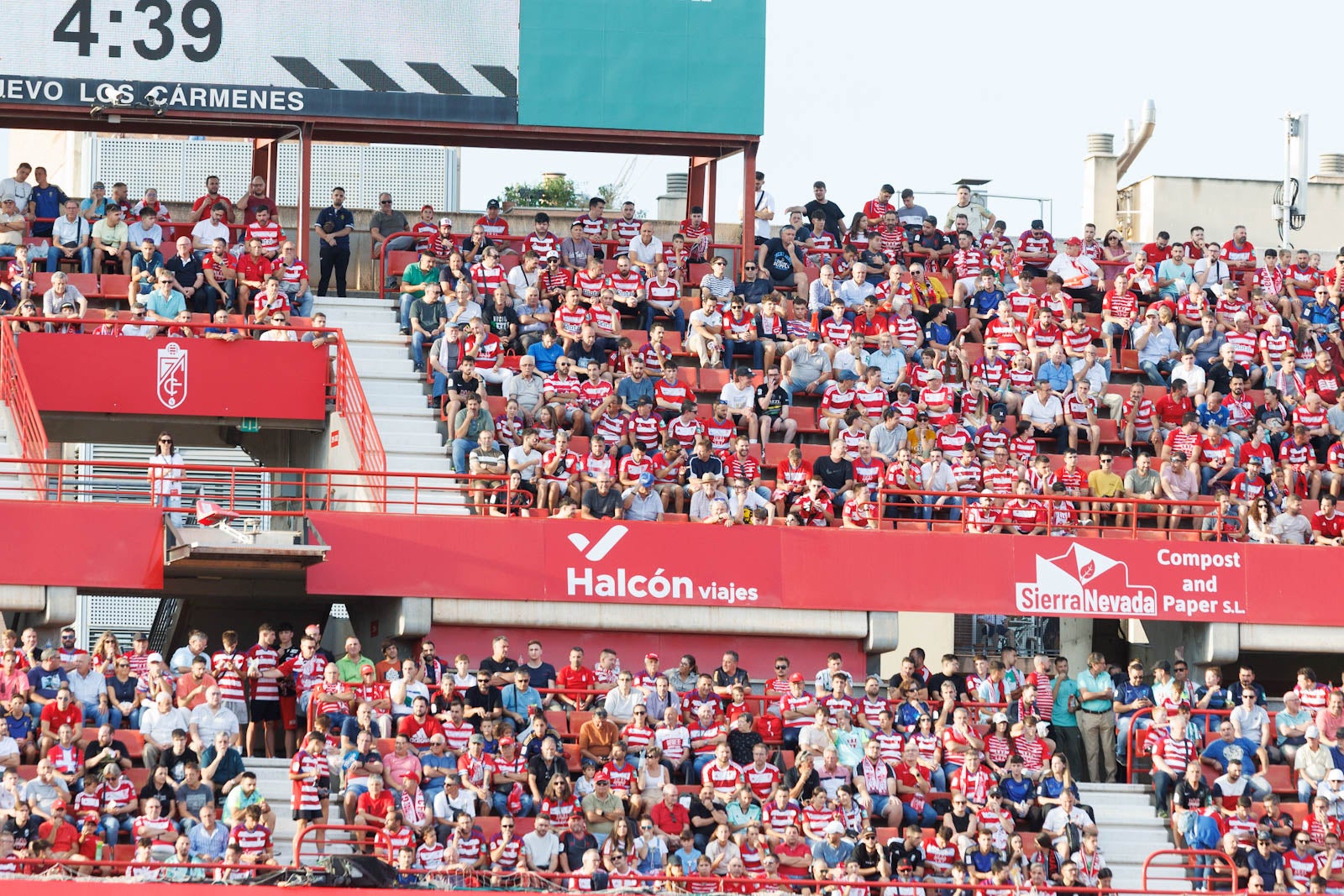 Búscate en la grada de Los Cármenes durante el Granada-Betis