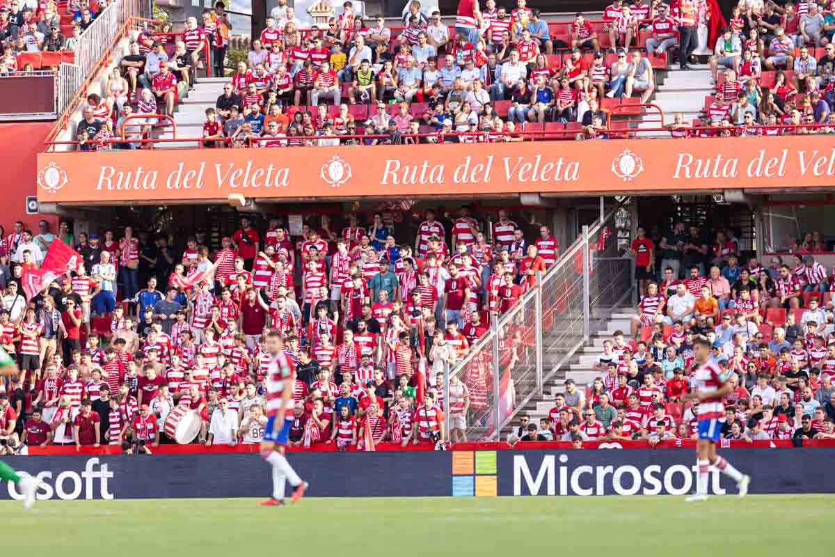 Las mejores jugadas del Granada-Betis, en imágenes