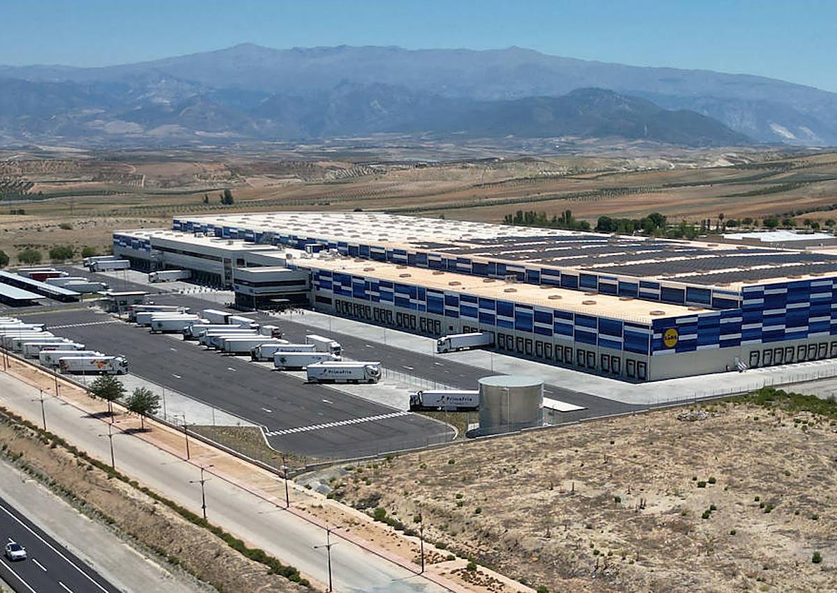 Imagen secundaria 1 - Las obras del edificio de la UGR, la plataforma de Lidl y laboratorios Rovi en la Citai. 