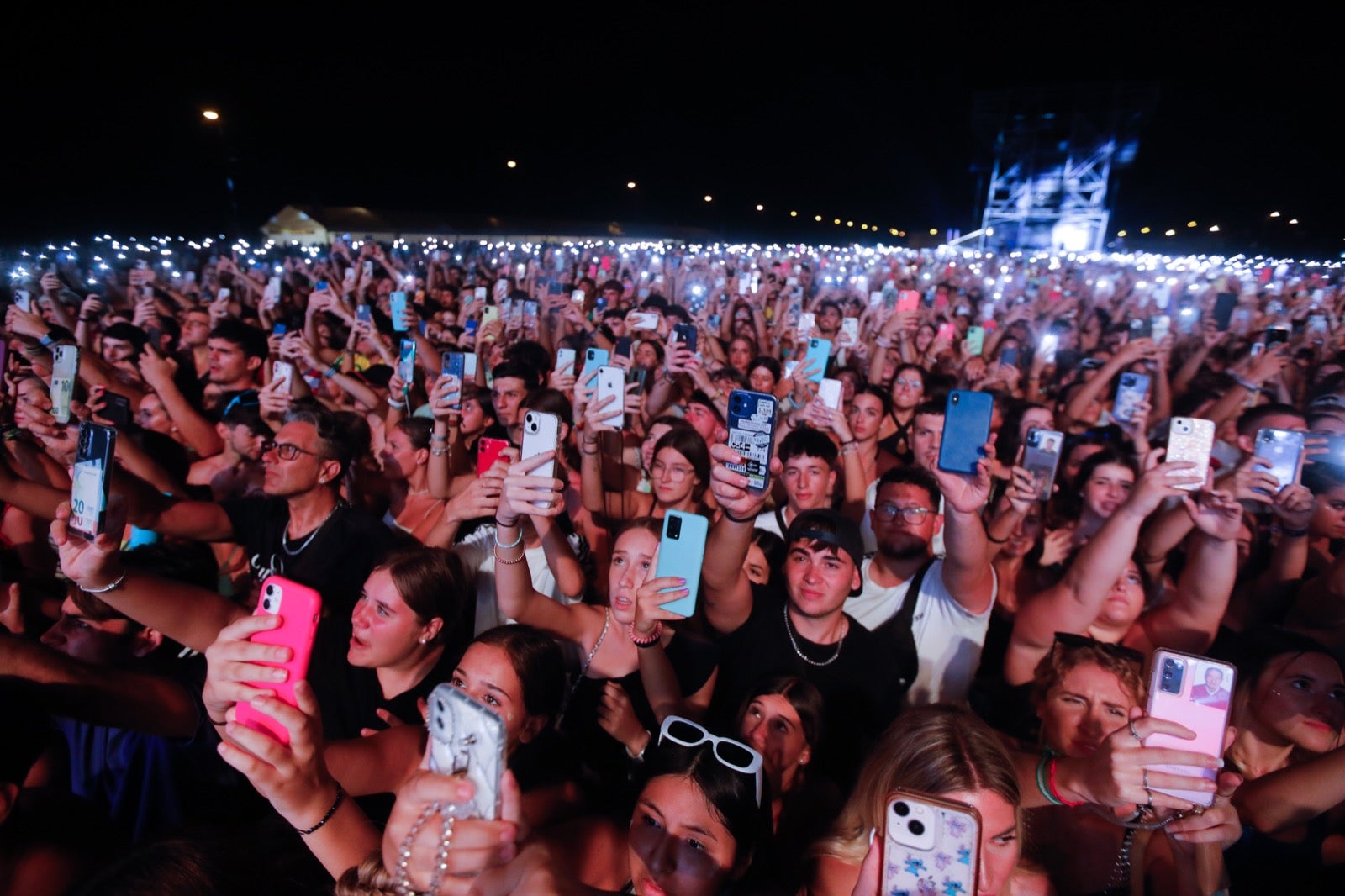 Las mejores imágenes del concierto de Quevedo en Granada