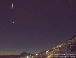 El espectacular bólido que ha cruzado el cielo de Almería a 230.000 kilómetros por hora