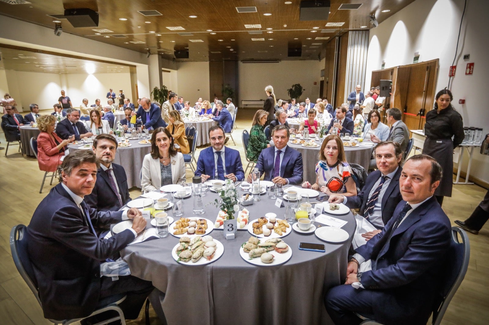 El desayuno informativo con la consejera de Fomento, Rocío Díaz, en imágenes