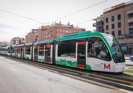 El metro, a su paso por la capital.