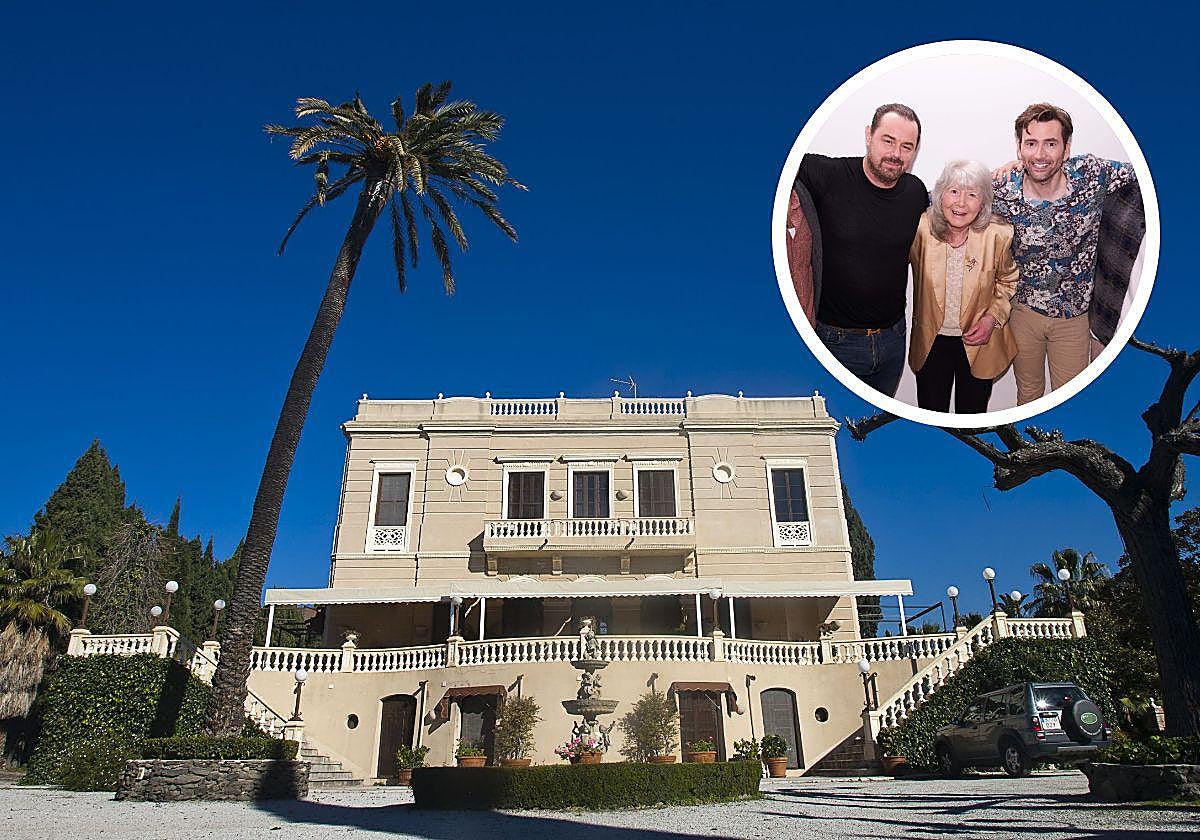 La Casa de los Bates y parte del elenco de 'Rivals'.