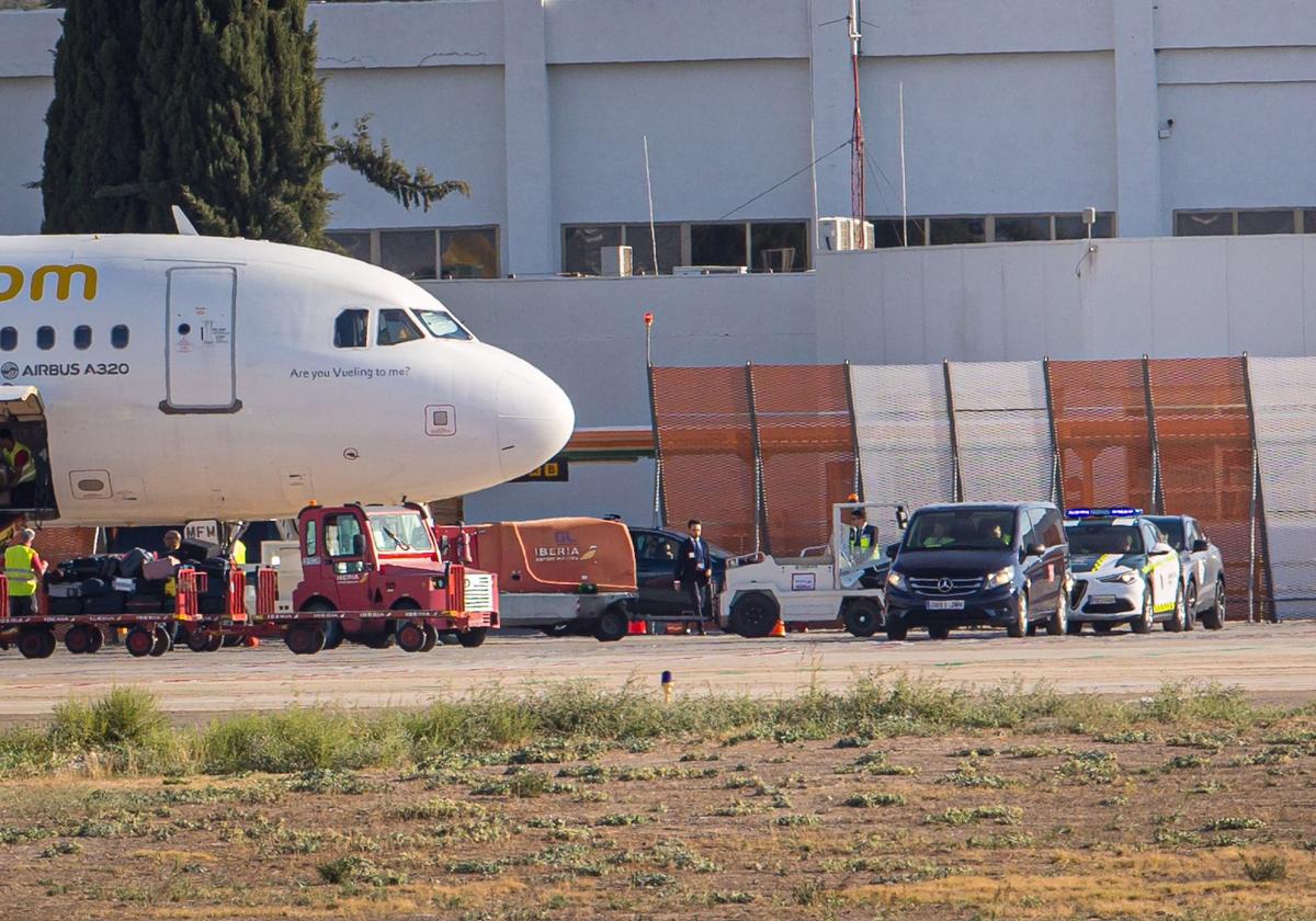 Las imágenes del dispositivo de seguridad en el aeropuerto de Granada