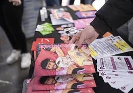 Información sexual y reparto de preservativos en un instituto.