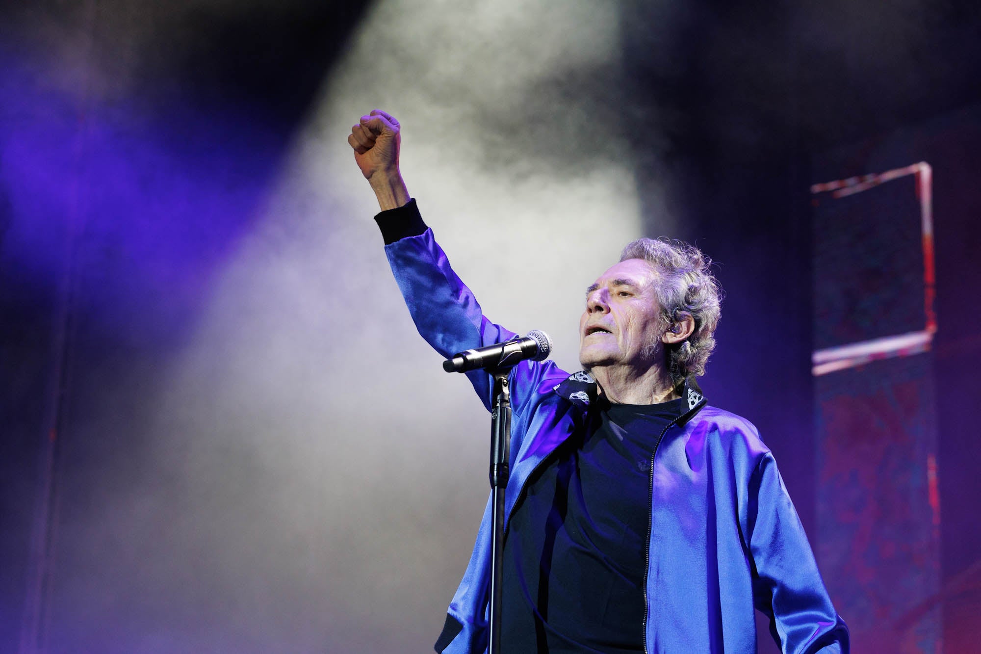 Las imágenes del concierto de Miguel Ríos en Granada