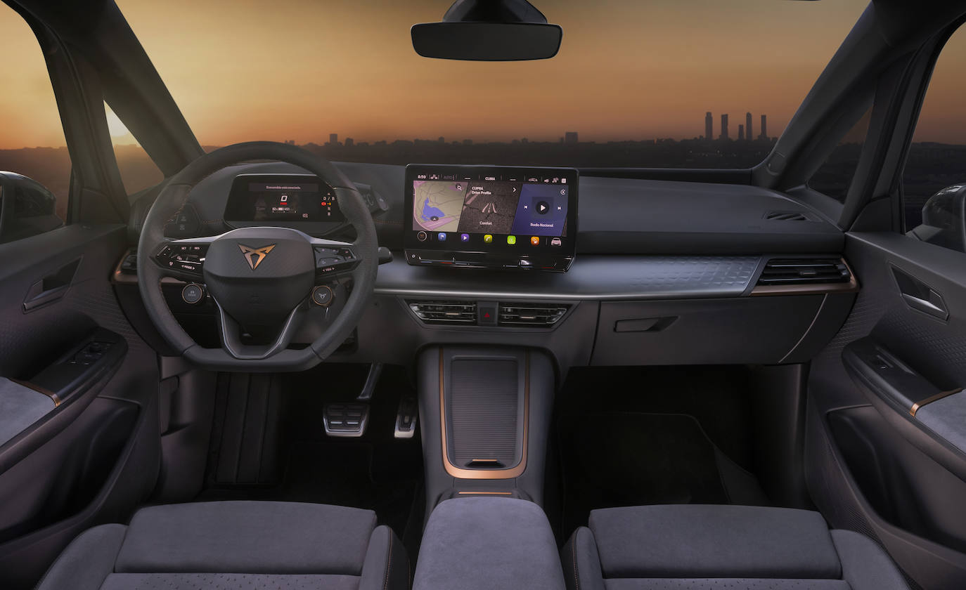 Imagen secundaria 1 - CUPRA Born, conducción eficiente y deportiva