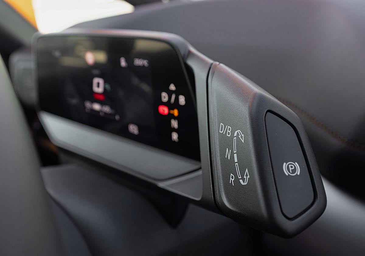 Imagen principal - CUPRA Born, conducción eficiente y deportiva