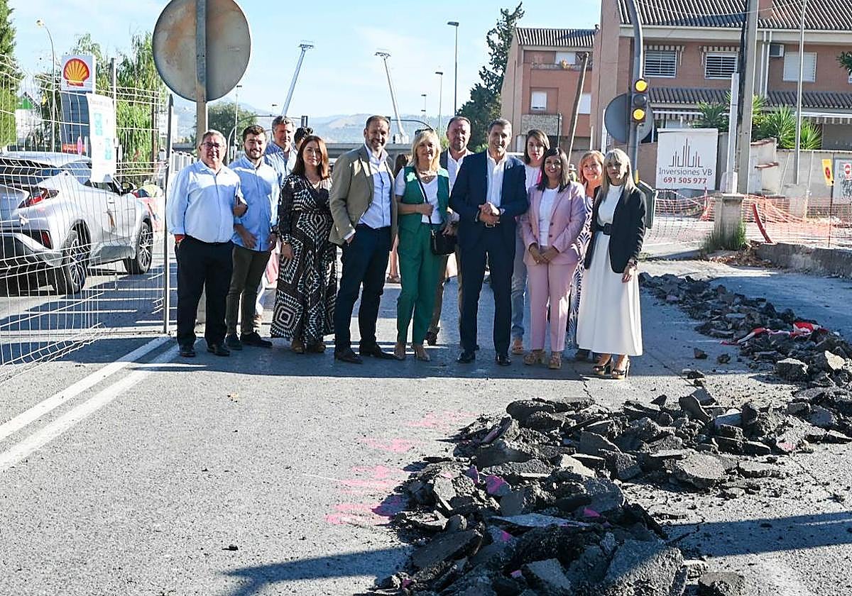 Pedro Fernández y Loli Cañavate, en la visita a las obras de la Avenida Fernando de los Ríos.